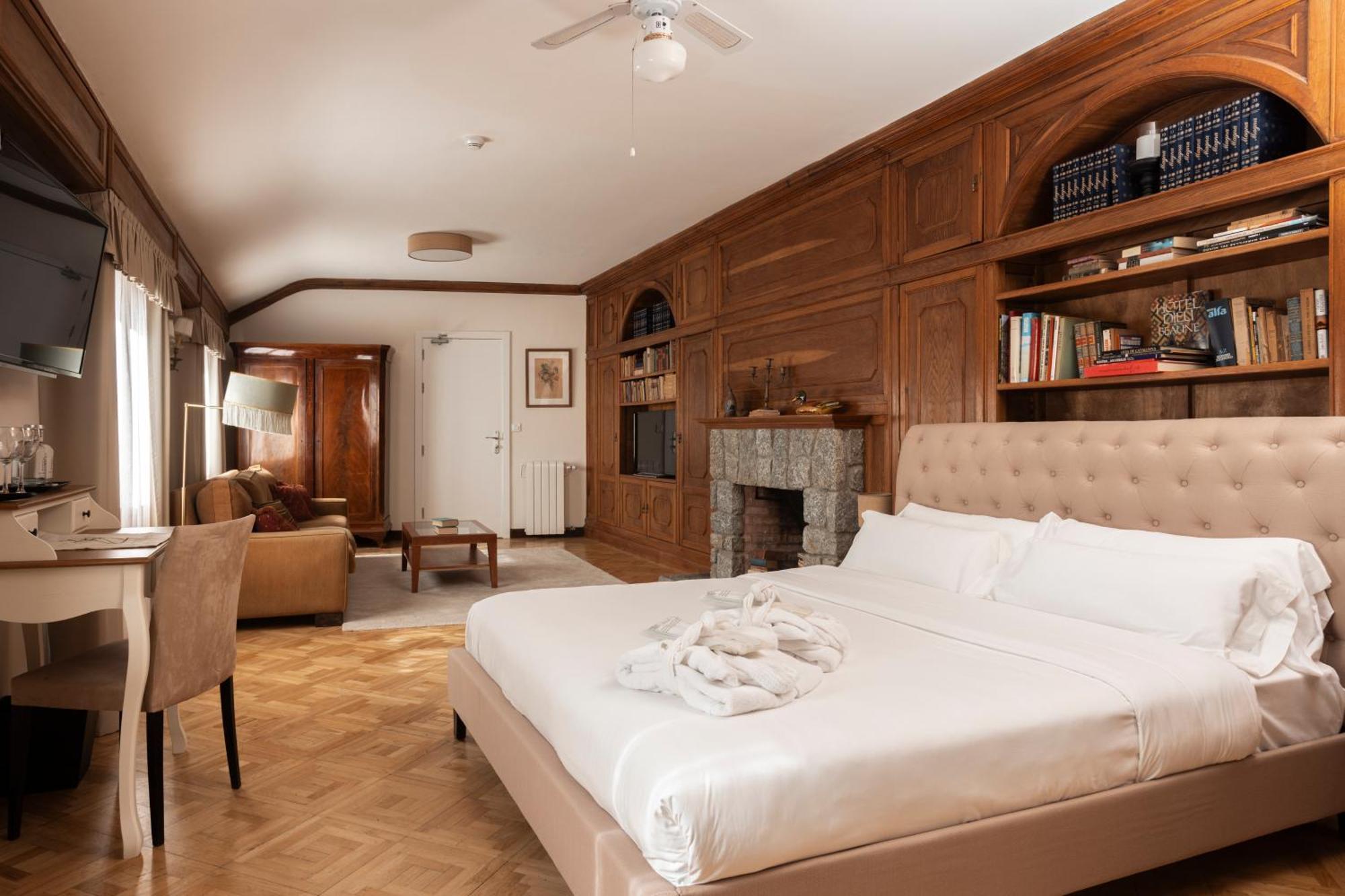 Angelats Hotel - A Signature Boutique Hotel & Restaurant Рибес-де-Фресер Экстерьер фото